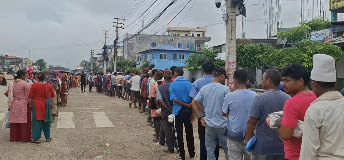 रासायनिक मल लिन घण्टौँ लाइन बसेका किसान फर्किए रित्तै हात