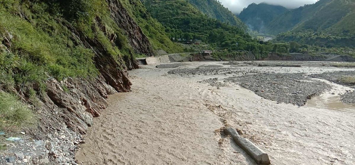 दुई दिनको वर्षाले विपी राजमार्ग ध्वस्त, मर्मतका लागि खर्चिएको करोडौं लगानी स्वाहा