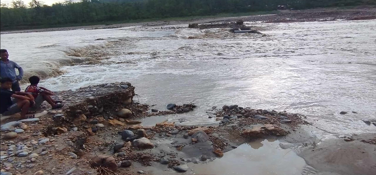 बलान नदीमा डुबेर बालक बेपत्ता