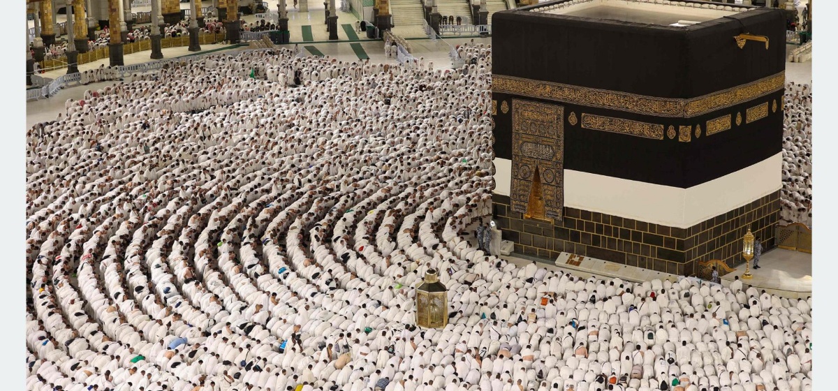 साउदी अरबमा हजको अन्तिम अनुष्ठान : तीर्थयात्रीहरूले ‘शैतानलाई ढुंगा’ हाने