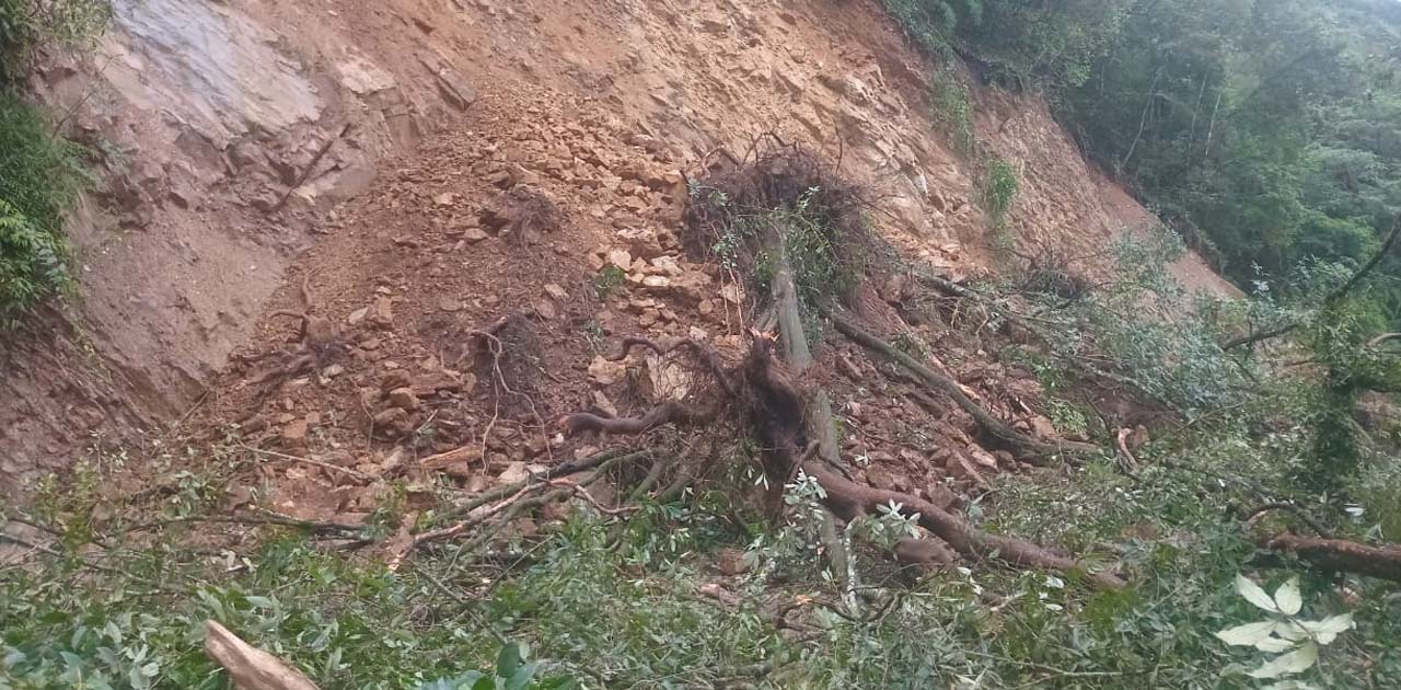 पहिरोले अवरुद्ध हेटौंडा-काठमाडौं छोटो सडक खुल्यो