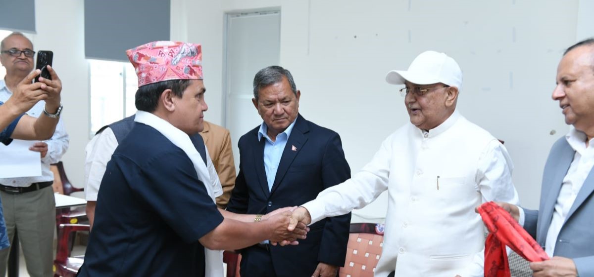 एमालेमै फर्किए डीबी कार्की