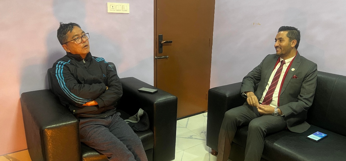 सञ्चारमन्त्री खरेल र राप्रपा अध्यक्ष लिङ्देनबिच भेटवार्ता