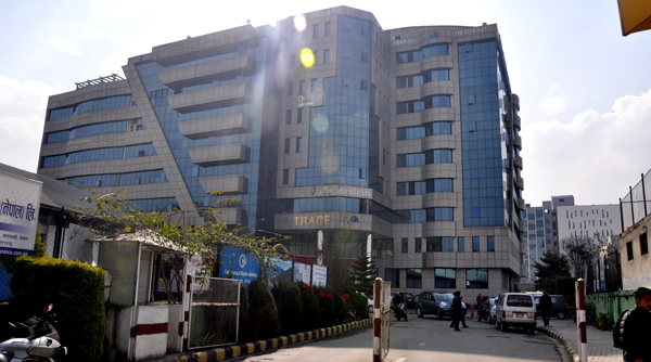 khadhaa sashtahan ko thapathali  ko jameen ma tradetowr