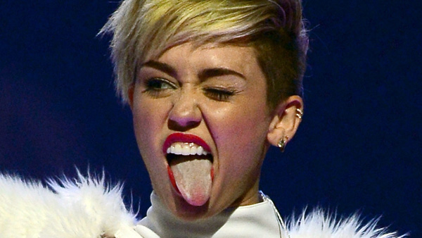 Miley-Cyrus-Tongue
