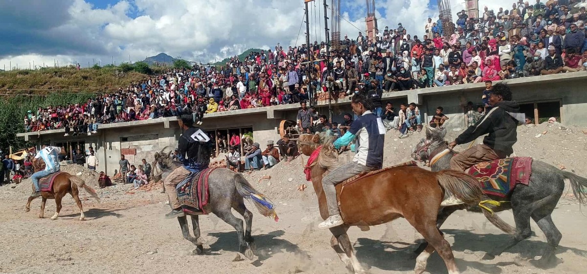 जुम्ली घोडा दौड प्रतियोगिता: दसैँमा सदरमुकाम खलंगामा उत्सव