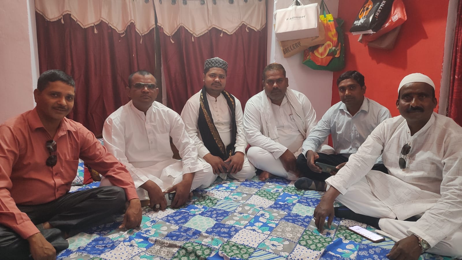 नेपालगन्जमा ‘हिन्दु-मुस्लिम’ सँगै बसेर धूमधामसँग मनाए ईद 1712828440 3%20Eid%20Photo