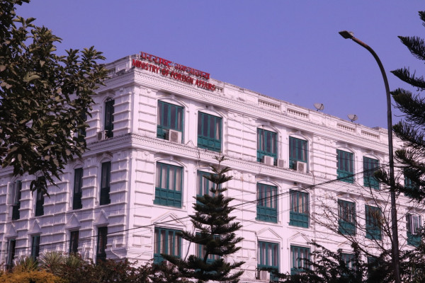 सरकारले भन्यो- अवस्था सामान्य नहुँदासम्म इजरायल र इरानको यात्रा नगर्नू