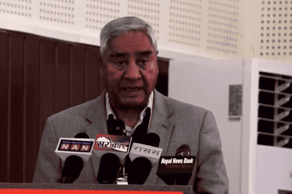 देउवासँग छलफल गर्दै विमलेन्द्र, मिनेन्द्र, बद्री पाण्डेलगायतका नेता