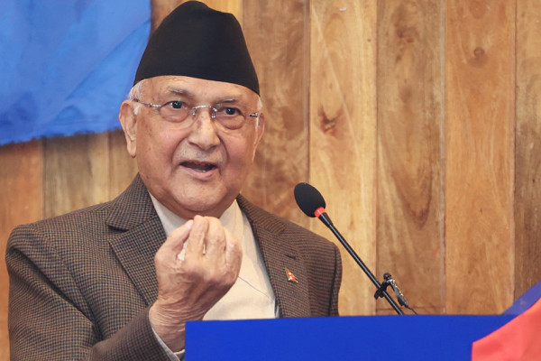 ओली भन्छन्- हामी फेरि सरकारमा आएपछि भान्सामै ग्यास पुर्‍याउँर्छौं