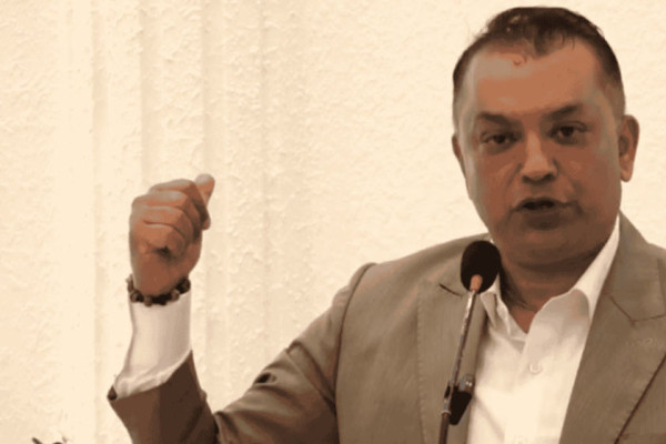 गगन भन्छन्: डर त्यागेर अगाडि बढौँ