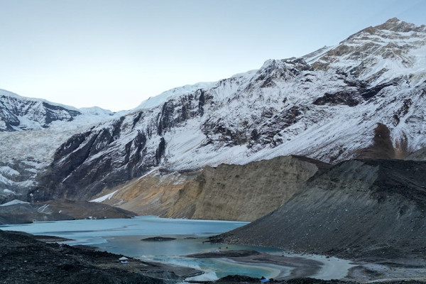 अन्नपूर्णमा लेक लागेका बिरामीको उपचार गर्ने जनशक्ति तयार