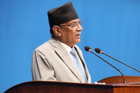 कांग्रेस-एमालेलाई दाहालले भने: सङ्ख्याको दम्भमा कुशासनको तानाशाही गाडा कुदाउँदै हुनुहुन्छ