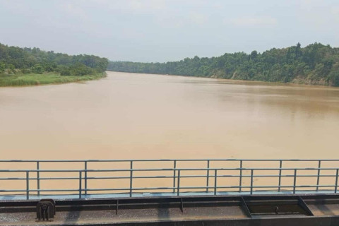 राप्तीको जलसतह सतर्कता तह पार, डुबानको जोखिम बढ्यो