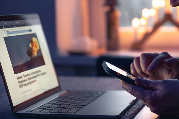 मिडियाको आम्दानी सुकाउँदै एआई सर्च प्रणाली