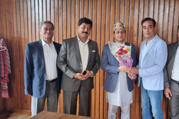 बिमा क्षेत्रका समस्या समाधान गर्न प्राधिकरणलाई संघको आग्रह