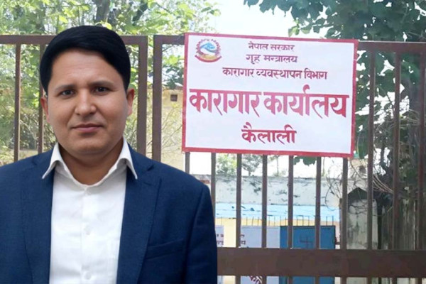 कैलालीका सिडिओ भन्छन्: कैदीहरुले गेटमा प्रेसर कुकर राख्या छन्, भित्र छिर्न सकिएको छैन