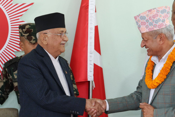 म प्रदीप ज्ञवालीलाई गुरु भन्ने गर्छु: अध्यक्ष ओली