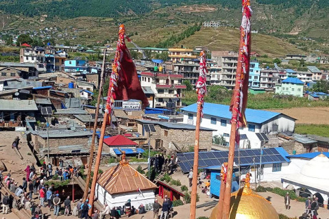 चन्दननाथ मन्दिरमा ५२ हाते लिंगो फेरियो, घटस्थापनासँगै जुम्लामा नुवागीको रौनक