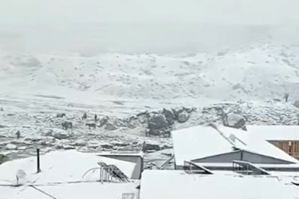 सुनसान छ खुम्बू क्षेत्र