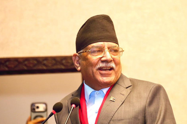 कठ्यांग्रिएका जनताको उद्धारमा खटिन सरकारलाई दाहालको आग्रह