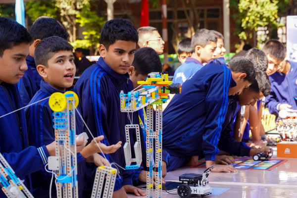 विद्यार्थीलाई व्यवहारिक ज्ञान सिकाउन प्रविधि प्रदर्शनी