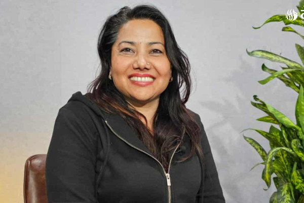 झाँक्रीले सुनाइन् ओलीसँगको पहिलो भेटबारे रोचक प्रसंग, ‘बाबुले छोरीलाई भेटेको जस्तो थियो’