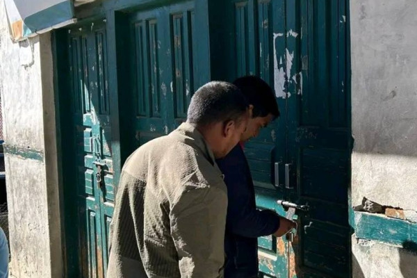 हरेक उडानमा बिरामीलाई दुई टिकट अनिवार्य