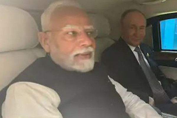 पुटिन भन्छन् : मोदी दबाबसामु झुक्दैनन्