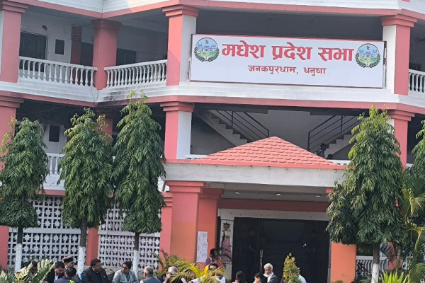 मधेस प्रदेश : सात दलले पाँच बजेसम्म दाबी पेश गर्न नसके फेरि एमाले नै मुख्यमन्त्री