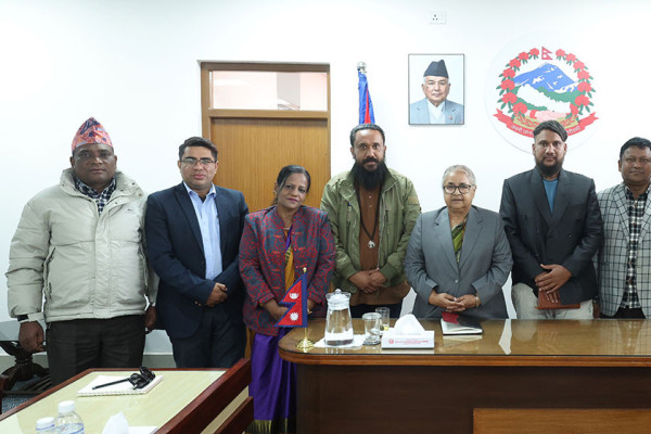 प्रधानमन्त्रीसँग खगेन्द्र सुनारको गुनासो: विद्यमान व्यवस्थाले खसआर्याई प्राथमिकतामा राख्यो दलित हेपिए