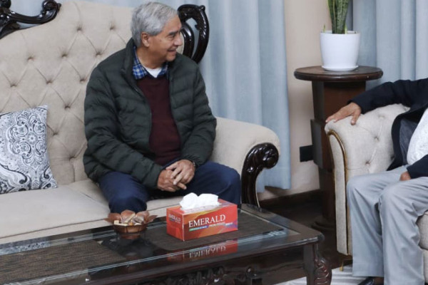 ओली देउवा भेट: हार्दिकता साटासाट