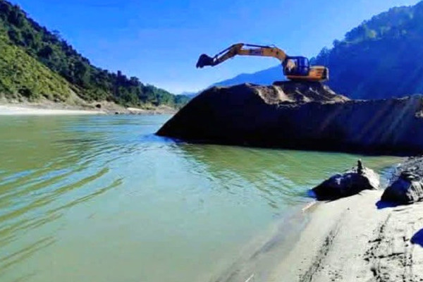 बंशिलाघाटमा बेलीब्रिज निर्माण सुरु