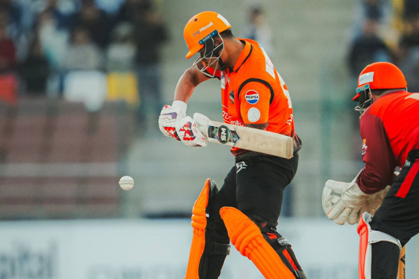 चितवनद्वारा पोखरालाई १२१ रनको लक्ष्य