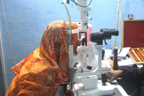 मर्चवार क्षेत्रमा आँखाका बिरामीको सङ्ख्या भयावह