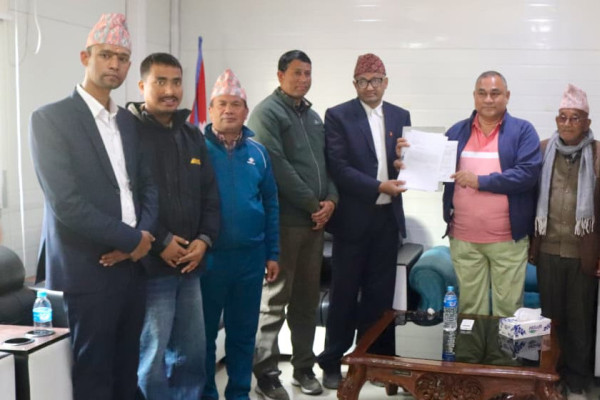 वन व्यवस्थापनका मुद्दाबारे अध्ययन गर्न गठित कार्यदलले प्रतिवेदन मुख्यमन्त्रीलाई बुझायो