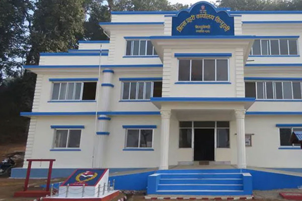 कार्यालयमा आगजनी र लुटपाट गर्ने १५ जना पक्राउ