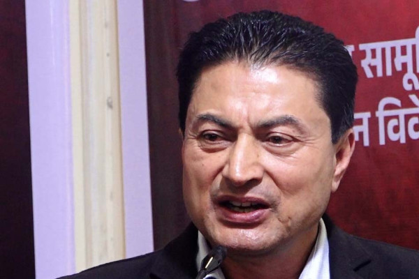 सत्ताका लागि जोसँग पनि मिल्नु दक्षिणपन्थी अवसरवादको भद्दा रूप: गोकर्ण विष्ट