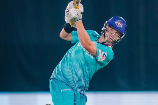 काठमाडौंले १४ रनमै गुमायो ४ विकेट