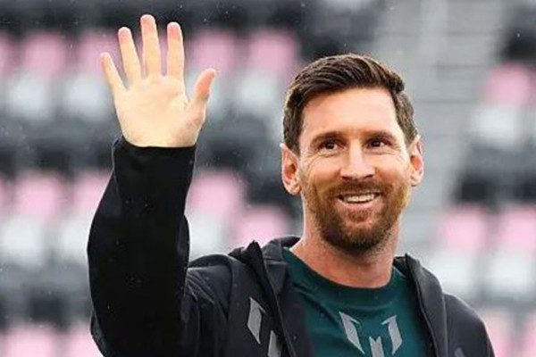 स्टार फुटबलर लियोनेल मेस्सी भारत आइपुगे