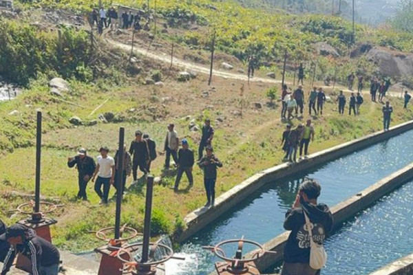 कम्पनीले मुआब्जा नदिएको भन्दै फेरि जलविद्युत् आयोजना बन्द