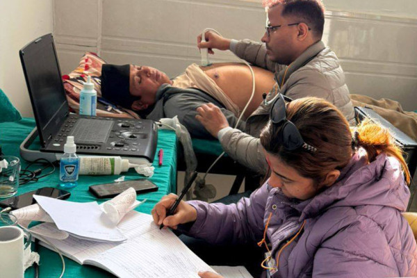 मुटुरोग उपचार शिविरमा साढे चार सयको निःशुल्क परीक्षण