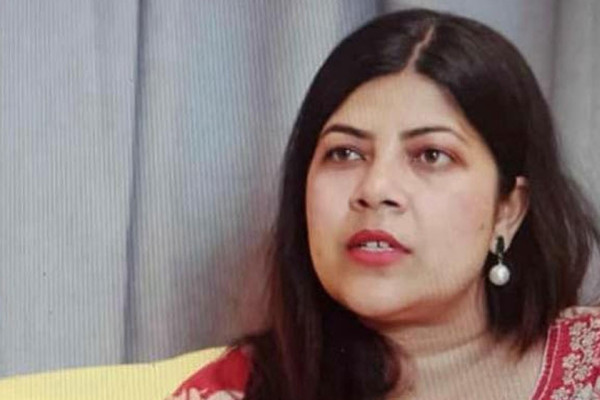 ‘गरिबकी वकिल’ वकिल राधिका संस्थापनबाट उम्मेदवार