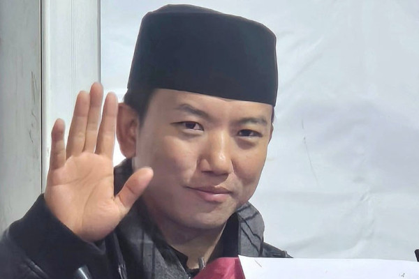 केन्द्रीय सदस्य निर्वाचित हुँदा सुहाङको १७०१ मत