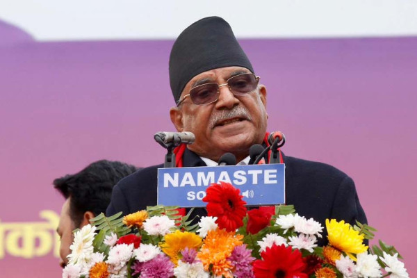 प्रचण्डको आग्रह: सोसियल मिडियामा होहल्ला गर्नेहरू मुक्तिदाता होइनन्, भ्रममा नपर्नुस्