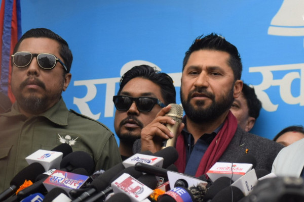 रविको मुद्दा फिर्ता लिने निर्णयविरुद्धको रिट आज पनि ‘हेर्दाहेर्दै’ मा, अर्को सुनुवाइ बिहीबार