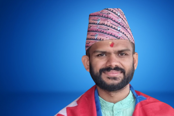 प्रधानमन्त्रीकै अगाडि सागरले भने- चुनाव गराउनु मात्रै ठूलो कुरा होइन