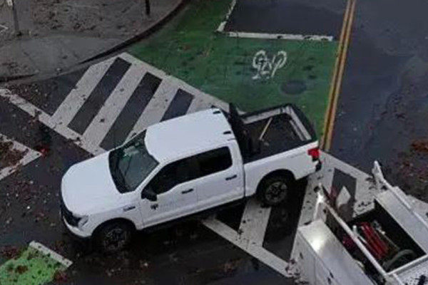 क्यालिफोर्नियामा भारी वर्षा र बाढी : तीन जनाको मृत्यु, आपतकाल घोषणा