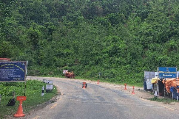 कर्णालीको प्रहरी चेकपोष्टमा सवारी दर्ताको झण्झट हट्यो