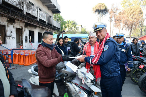 चोरी भएका ६० मोटरसाइकल र स्कुटर धनीले पाए